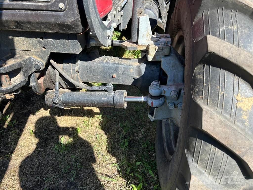 Belarus MTS 820 + FL 拖拉机/农用车