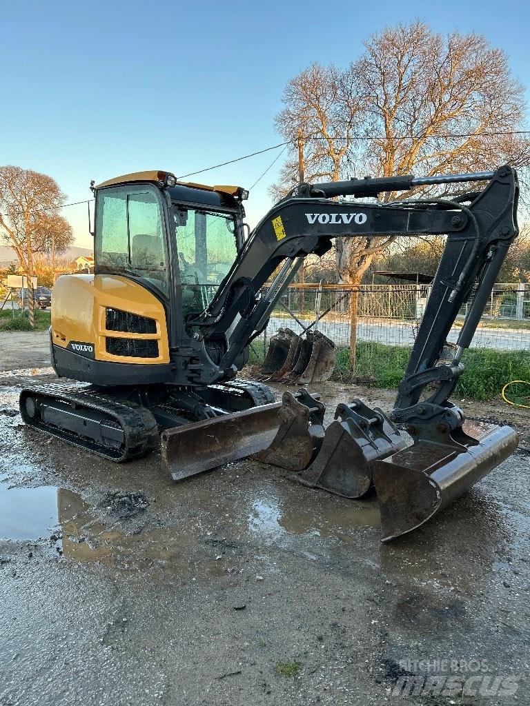 Volvo ECR 35 D 小型挖掘机