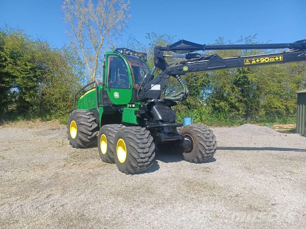 John Deere 1070e 收割机