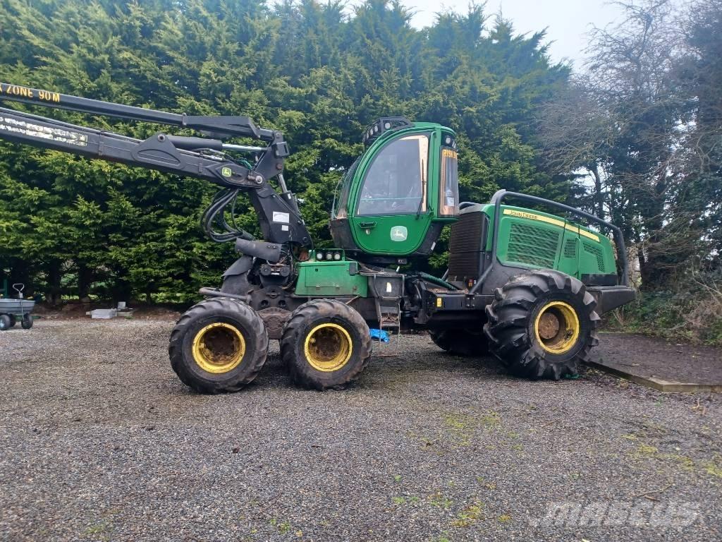 John Deere 1070e 收割机