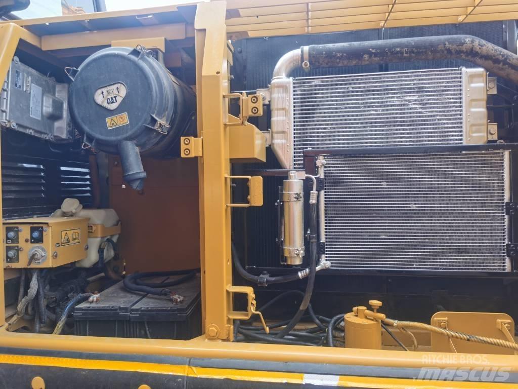CAT 320 D 履带挖掘机