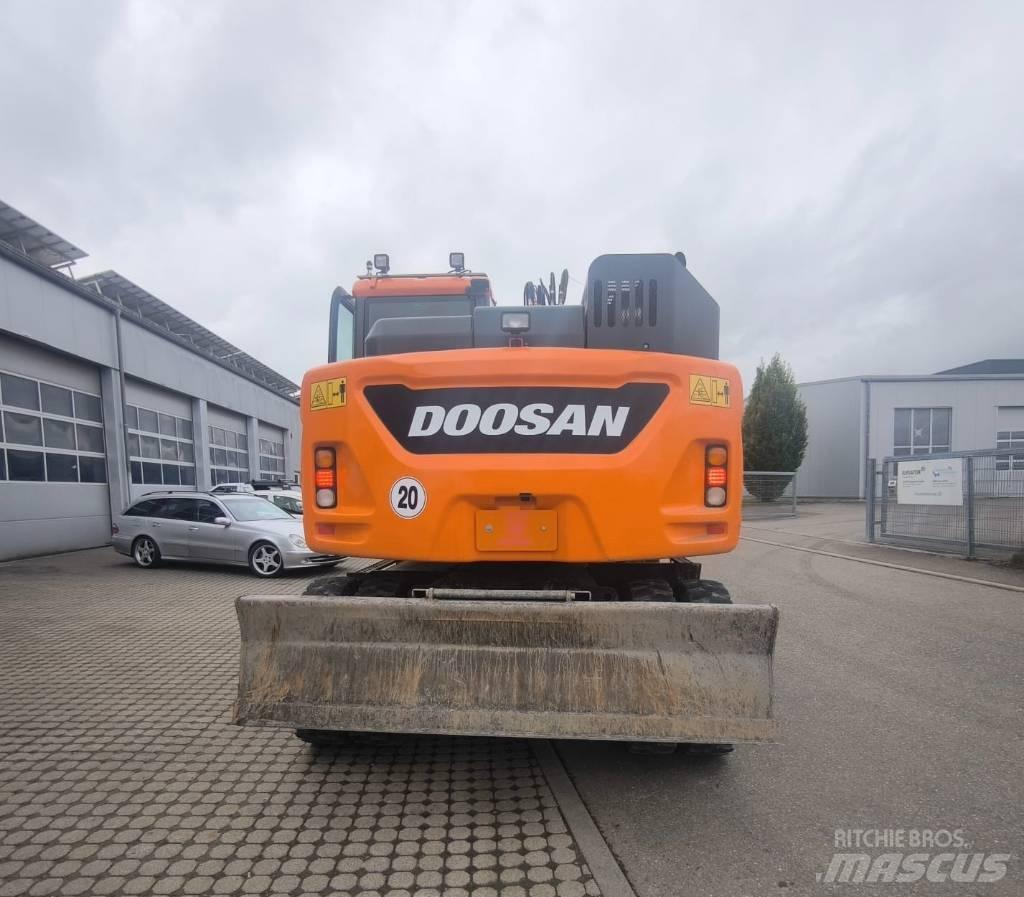 Doosan DX 165 W 轮式挖掘机