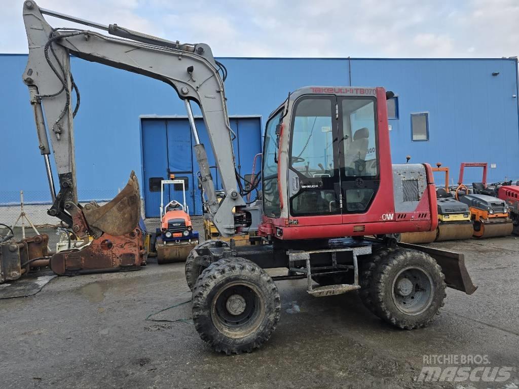 Takeuchi TB070W 轮式挖掘机