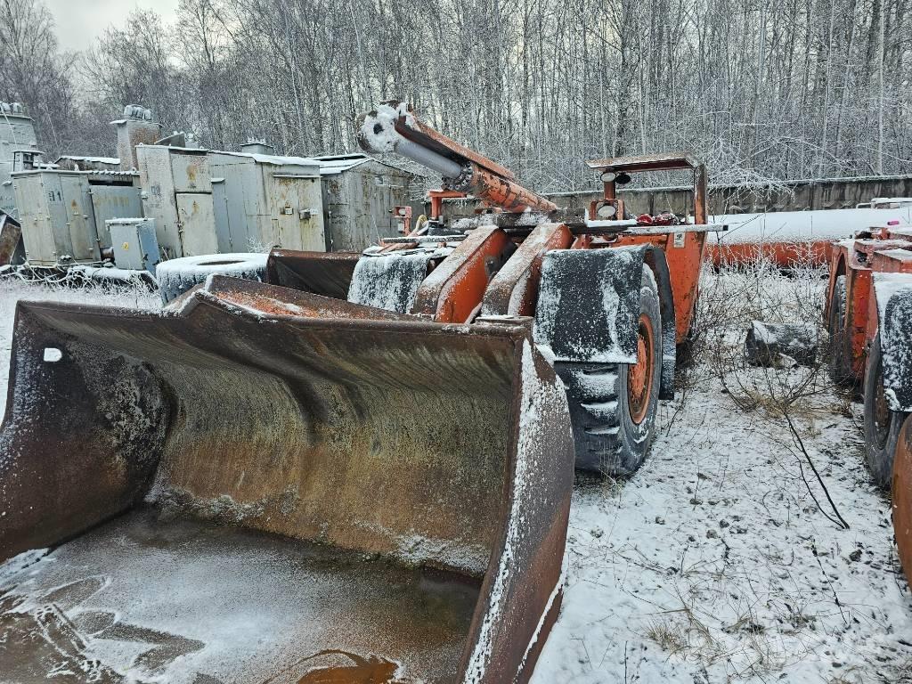 Sandvik Toro 301 D 地下装载机