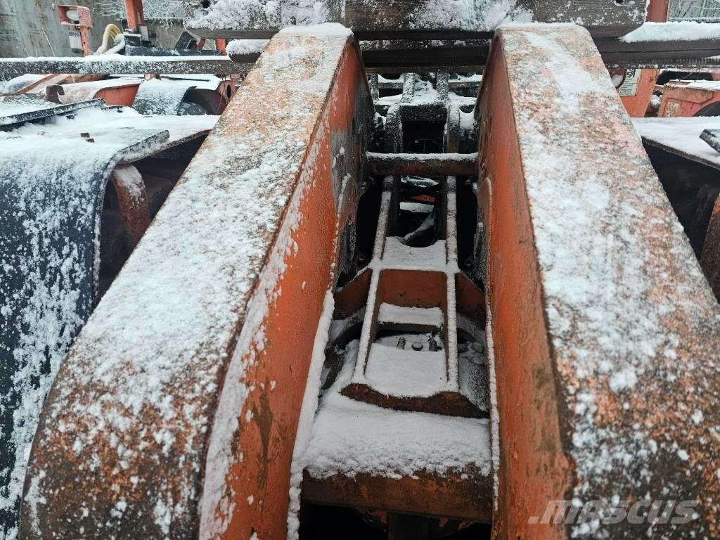 Sandvik Toro 301 D 地下装载机