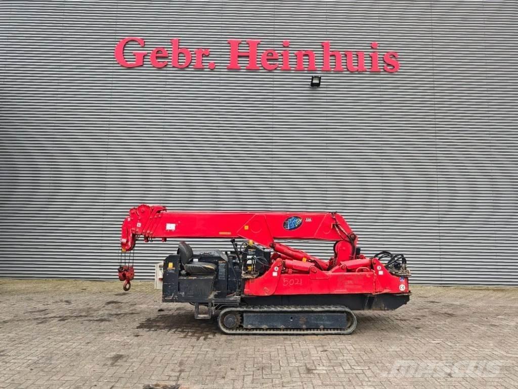 Unic URW 506 CDE 履带起重机