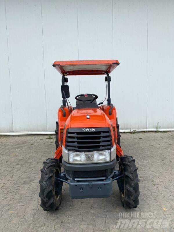 Kubota KL23 小型拖拉机