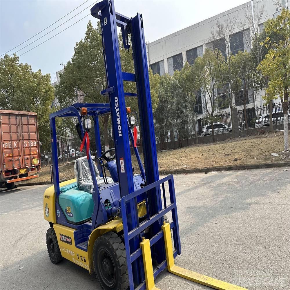 Komatsu FD30-14 柴油叉车