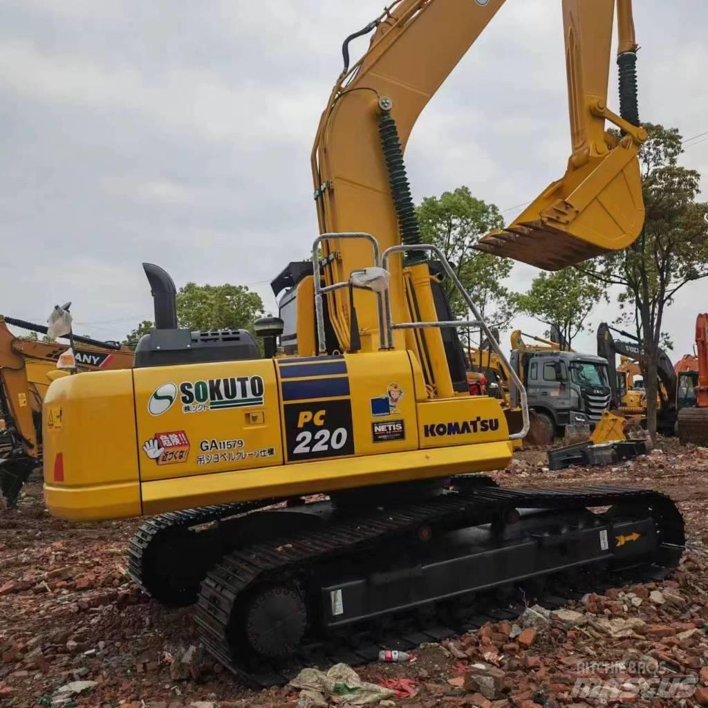 Komatsu pc220-8 履带挖掘机