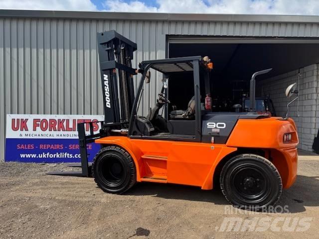 Doosan D 90 S-5 柴油叉车