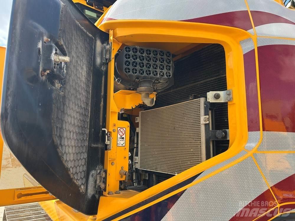 JCB 245XR 履带挖掘机
