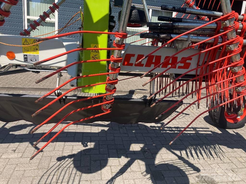 CLAAS Liner 2600 料堆整形机