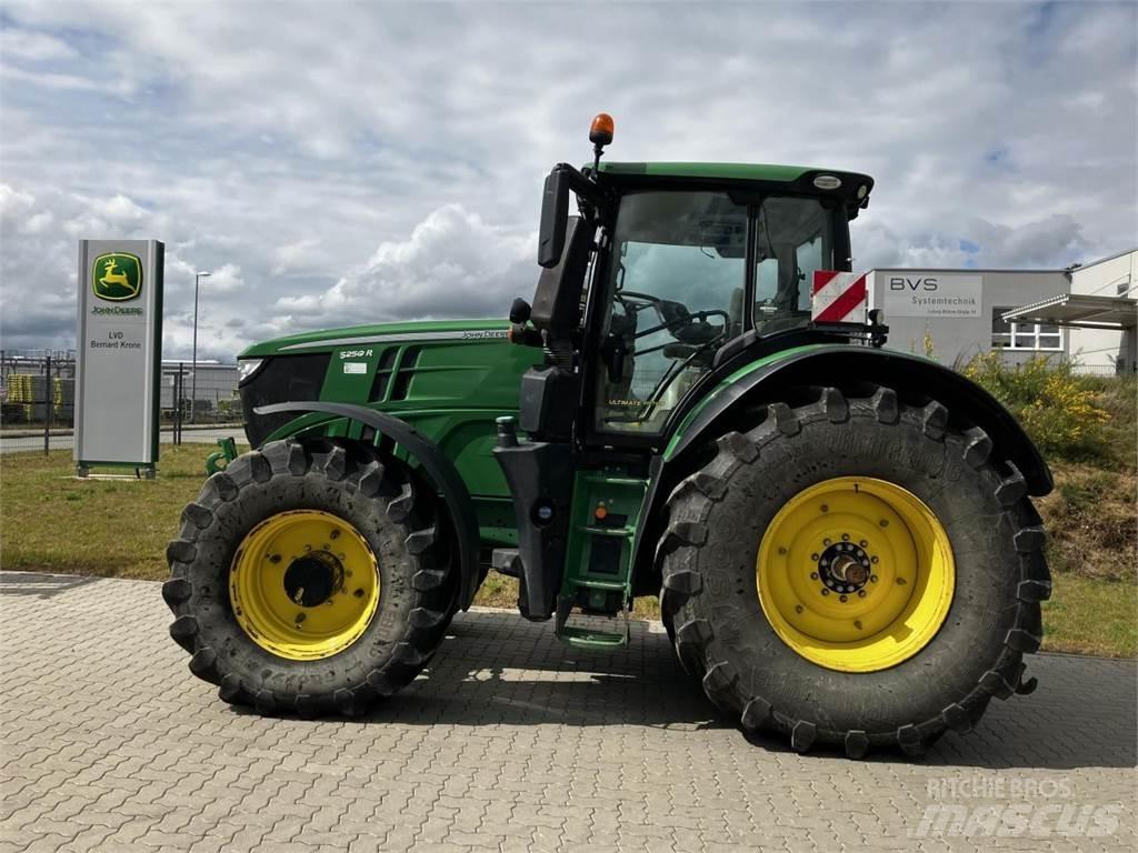 John Deere 6250R 拖拉机/农用车
