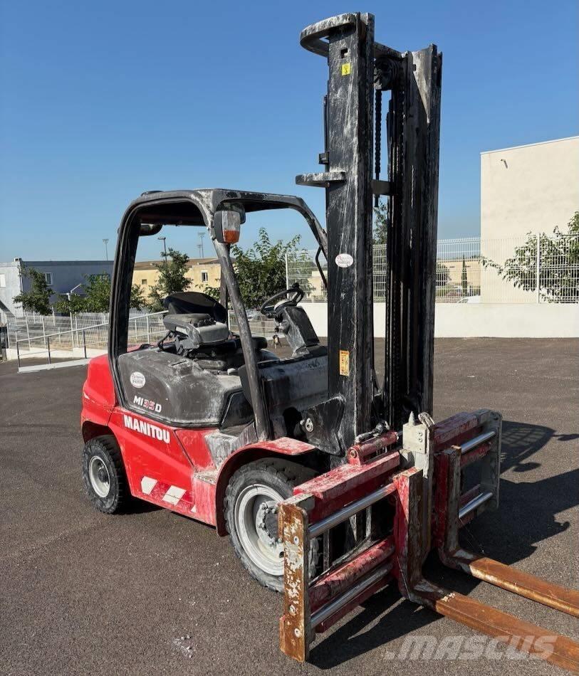 Manitou MI 35 D 柴油叉车