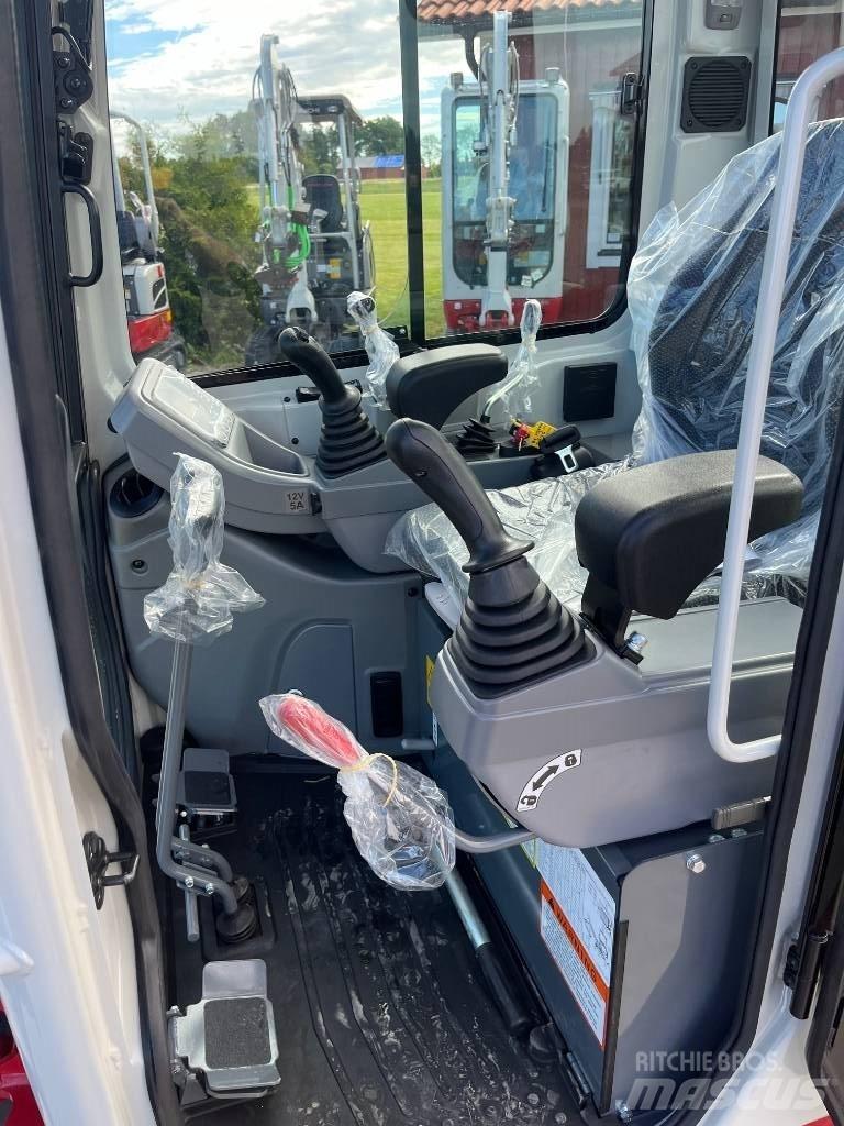 Takeuchi TB216 小型挖掘机