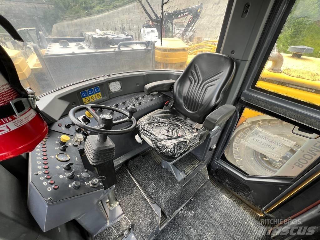 Epiroc E2C 小型钻机