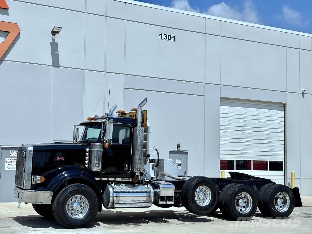 Peterbilt 357 牵引车