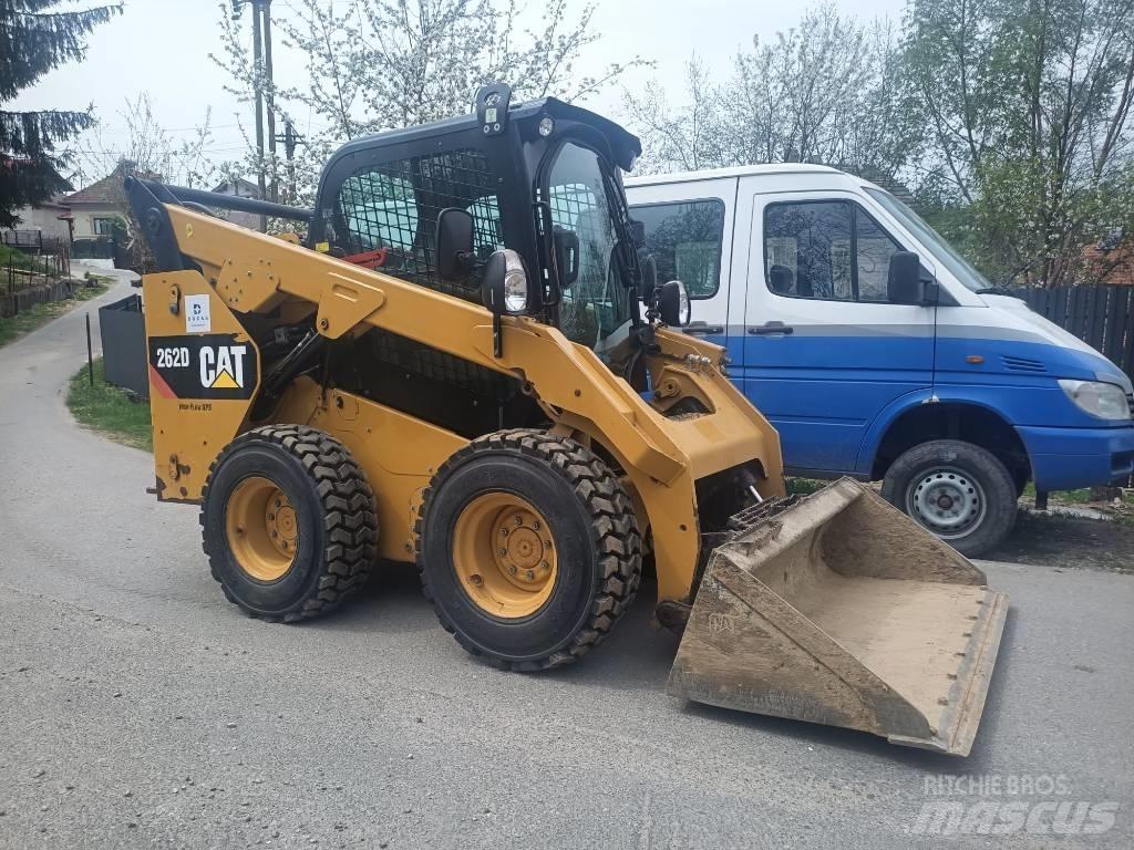 CAT 262 D XPS 滑移装载机