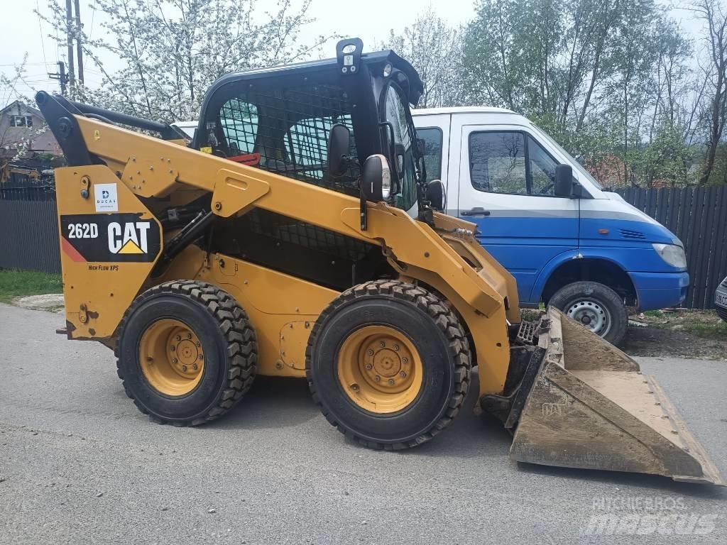 CAT 262 D XPS 滑移装载机