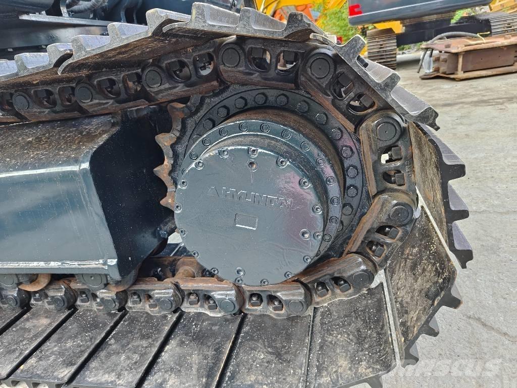 Hyundai R305LC-9T 履带挖掘机