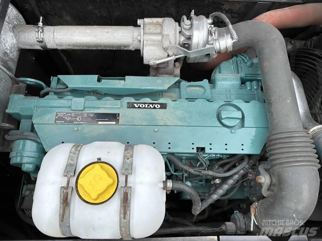 Volvo EC210D 履带挖掘机