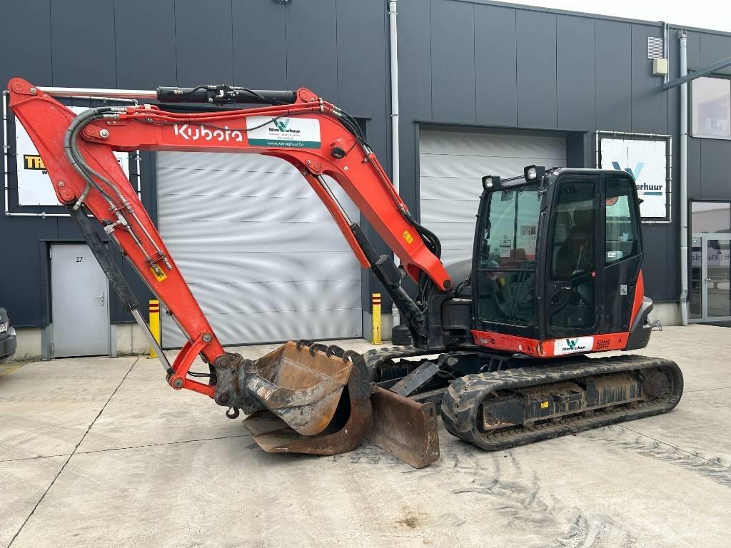 Kubota KX 080-4 中型挖掘机