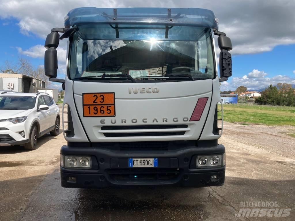 Iveco 135E25 油罐车