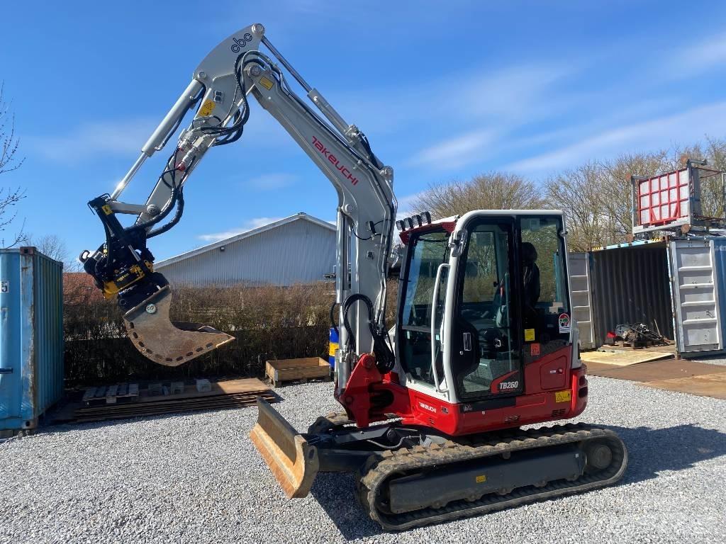 Takeuchi TB 260 小型挖掘机