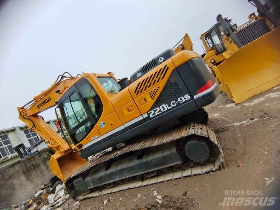 Hyundai 220LC -9S 履带挖掘机