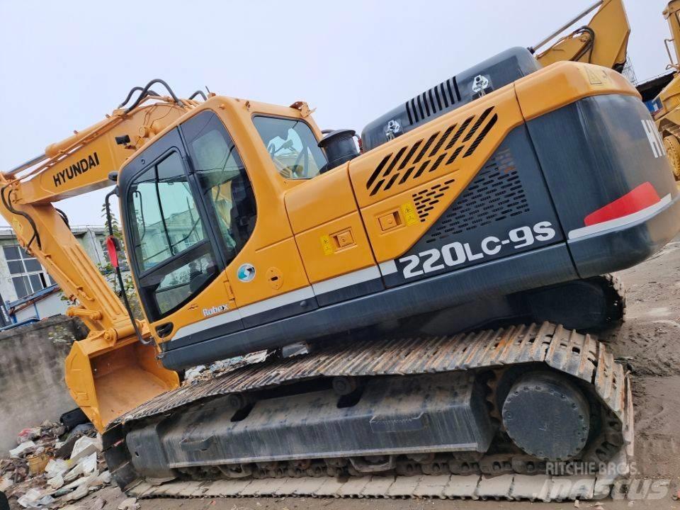 Hyundai 220LC -9S 履带挖掘机
