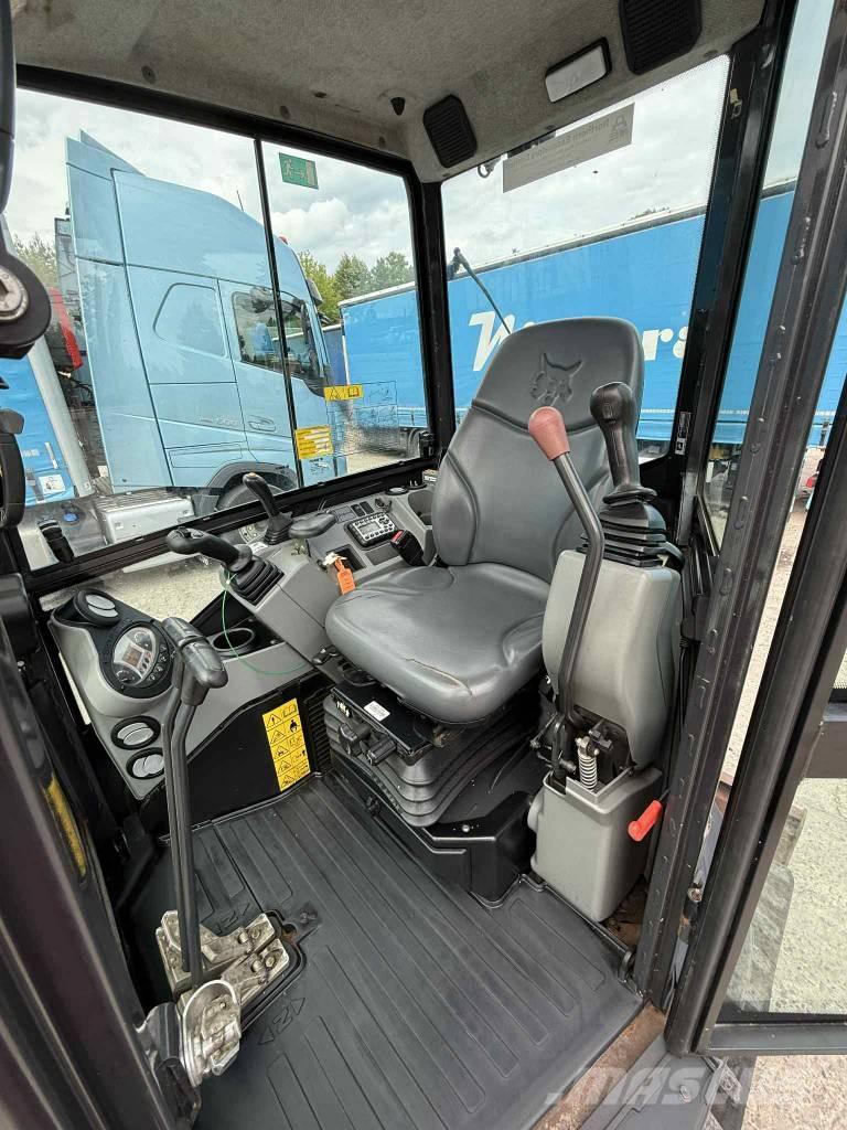Bobcat E 27z 小型挖掘机