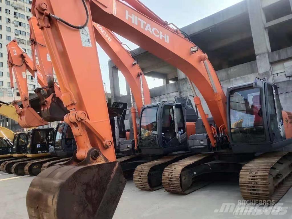 Hitachi ZX 210 履带挖掘机