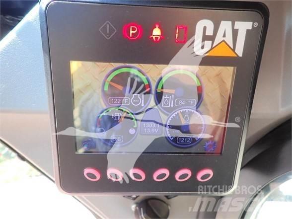 CAT 249D 滑移装载机