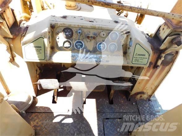 CAT 941B 履带式装载机