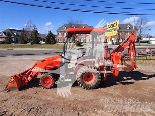 Kubota B26 反铲装载机
