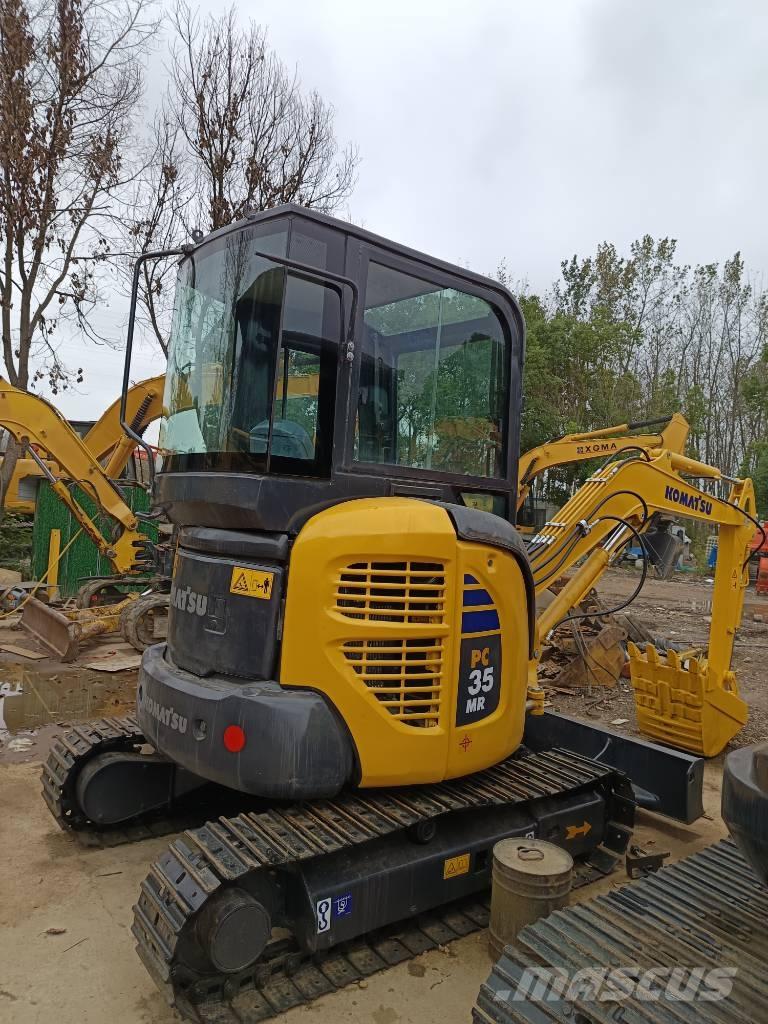 Komatsu PC 35 MR 小型挖掘机