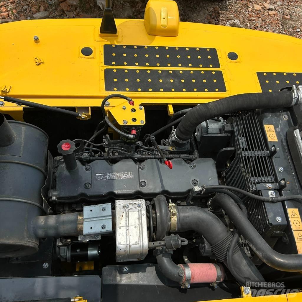 Komatsu 240-8 履带挖掘机