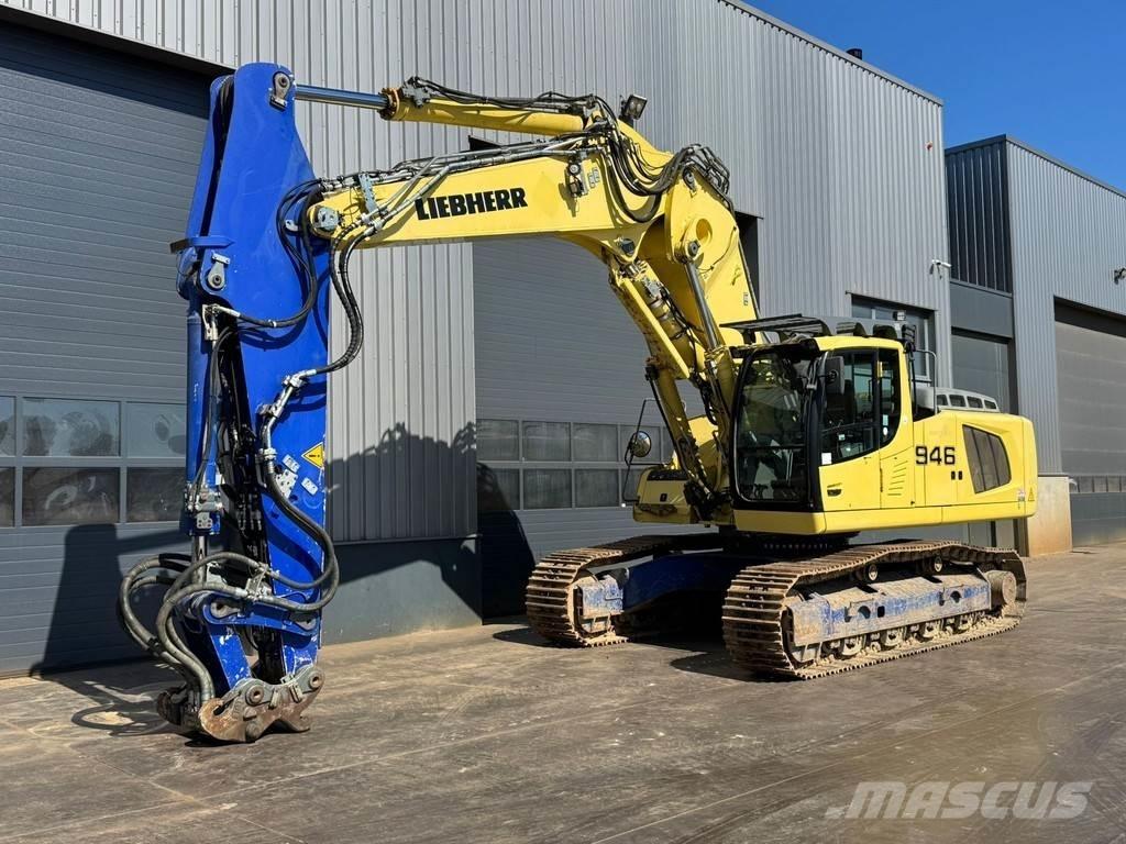 Liebherr R946 特种挖掘机