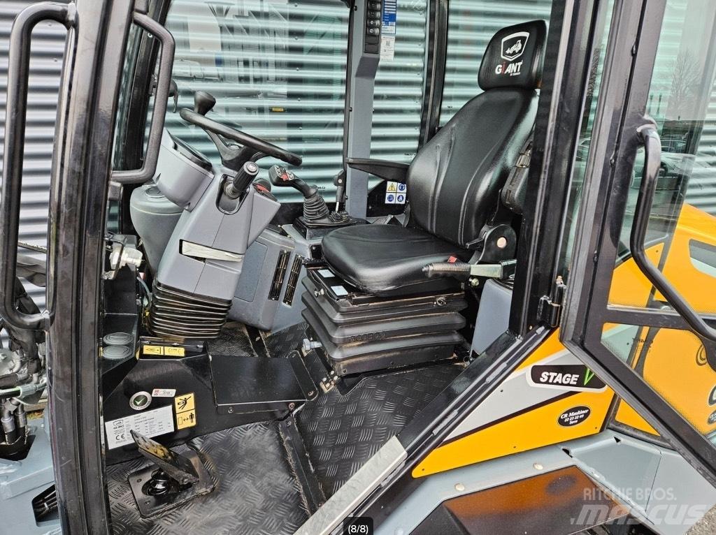 GiANT g3500 x-tra 小型装载机