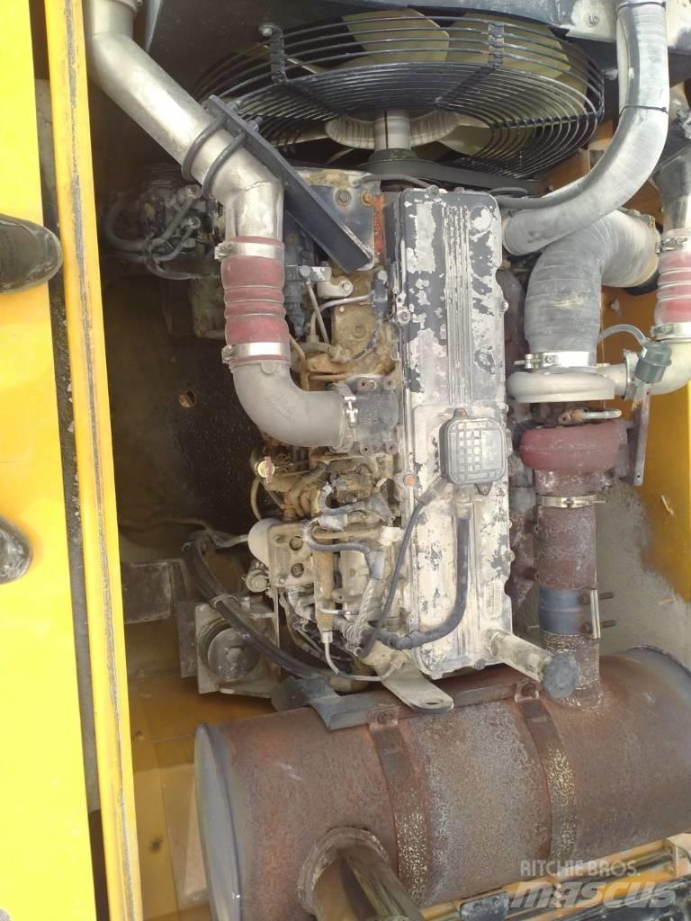 Hyundai R360 履带挖掘机