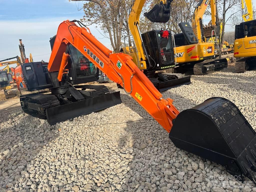 Hitachi ZX 70 小型挖掘机