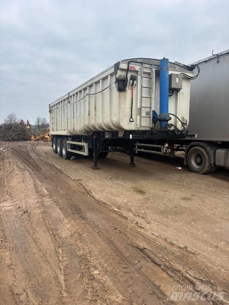 SDC Trailers LTD 侧帘半挂车
