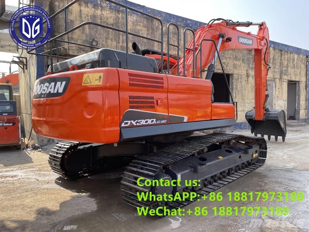 Doosan DX 300 LC 履带挖掘机