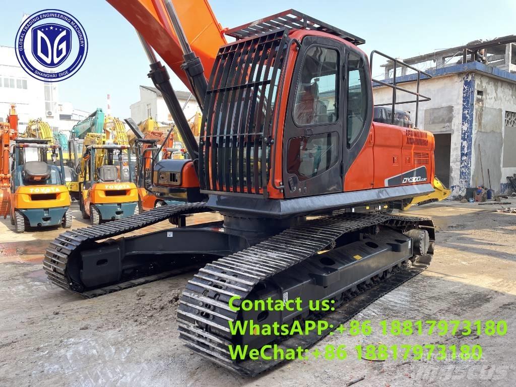 Doosan DX 300 LC 履带挖掘机