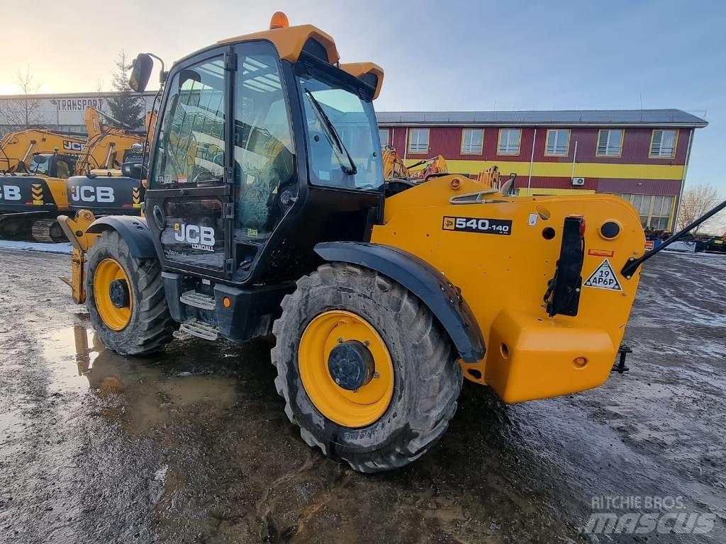 JCB 540-140 Hi-Viz 伸缩臂叉装车|叉装车