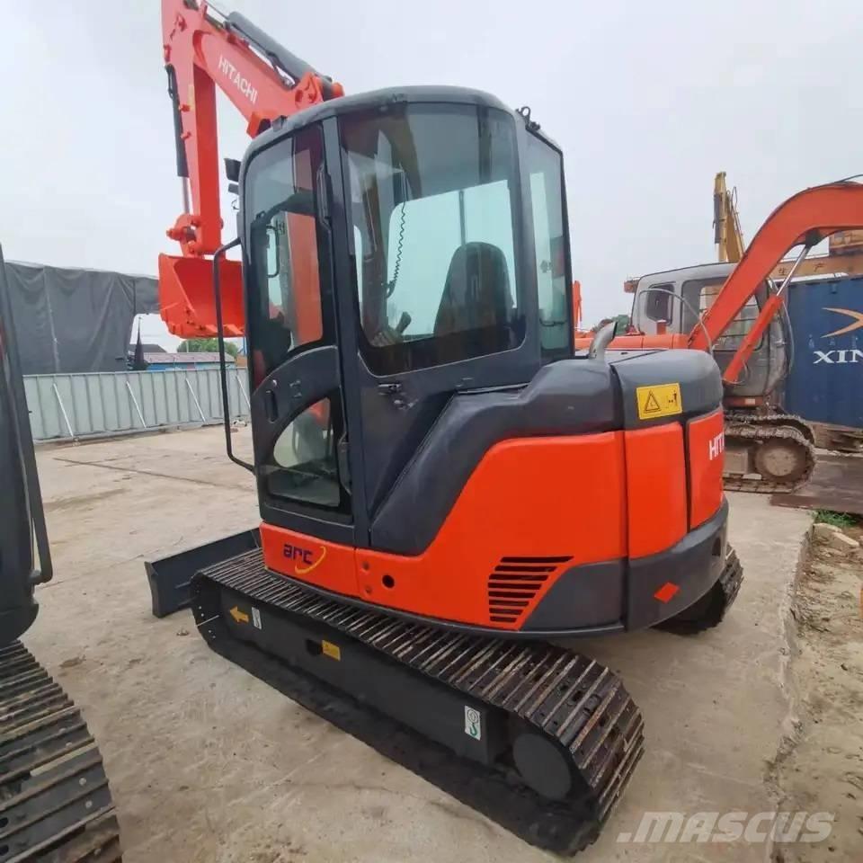 Hitachi ZX60U 小型挖掘机