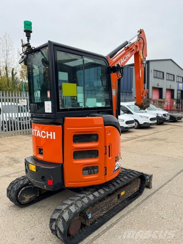Hitachi zx26 小型挖掘机