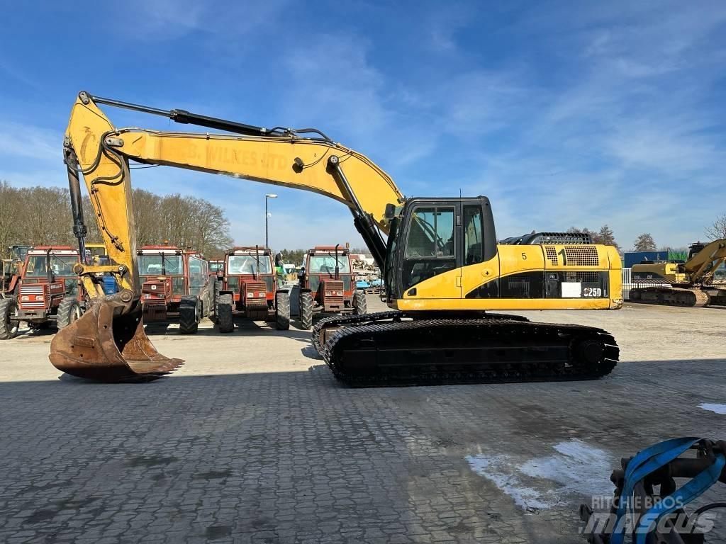 CAT 325DL 履带挖掘机