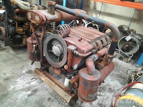 Deutz F8L413 发动机