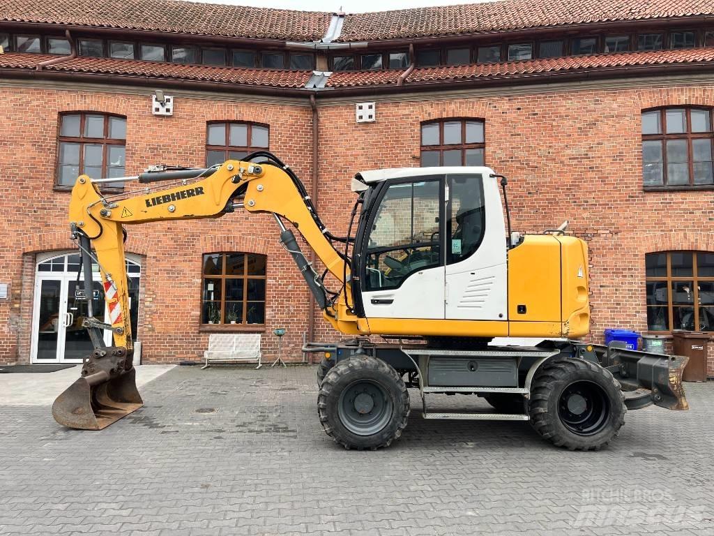 Liebherr A 910 Comp 轮式挖掘机